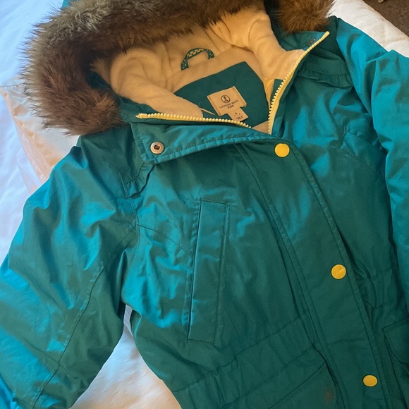 Lands’ End Girls Winter Parka - Picture 2 of 6
